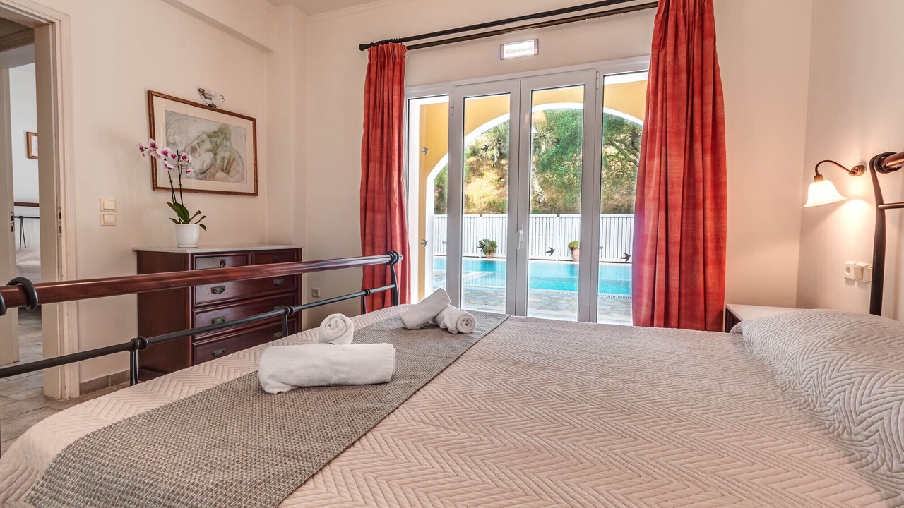 Photo of Bathroom in Agios Stefanos Avliotes