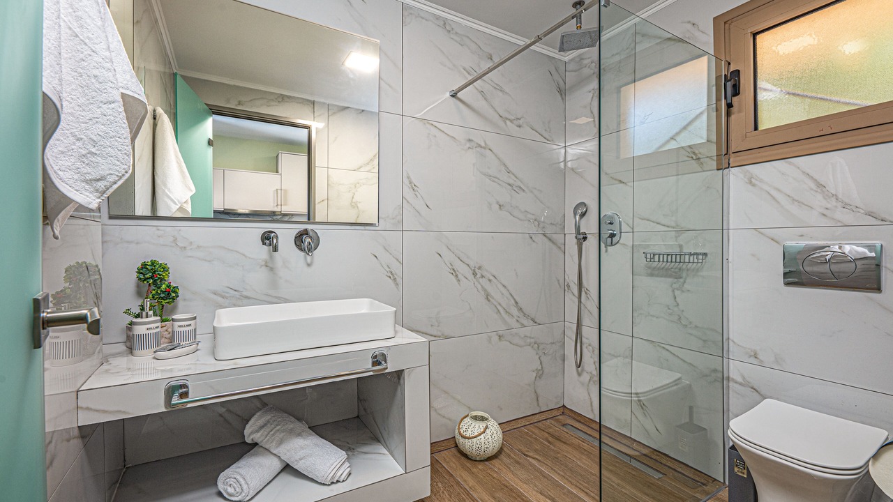 Photo of Bathroom in Amoudi