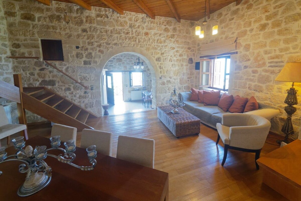 Photo of Livingroom in Maroulas