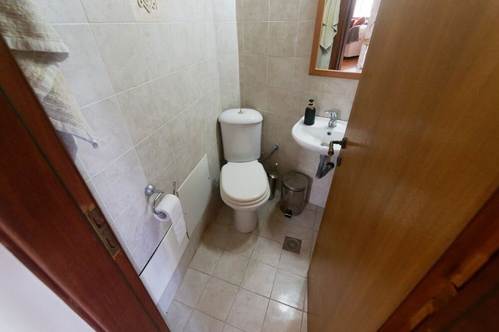 Photo of Bathroom in Maroulas