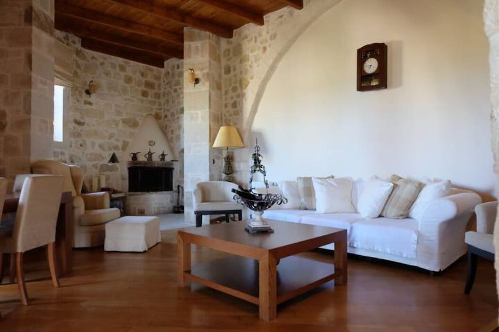 Photo of Livingroom in Maroulas