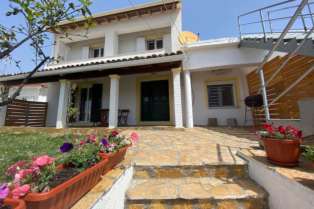 Photo of Outdoor in Marathias