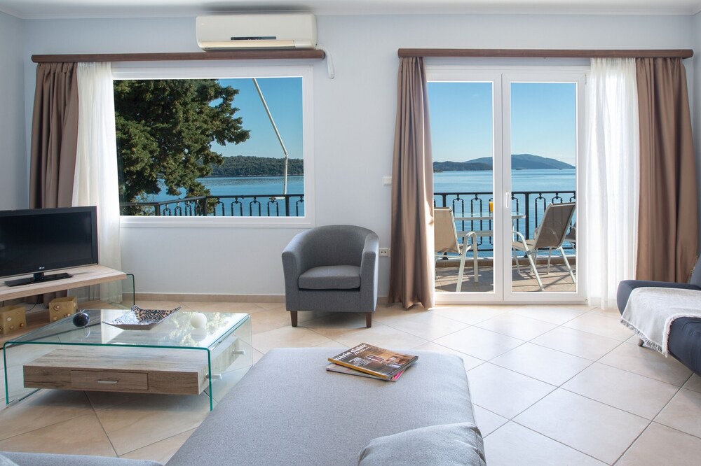 Photo of Livingroom in Perigiali