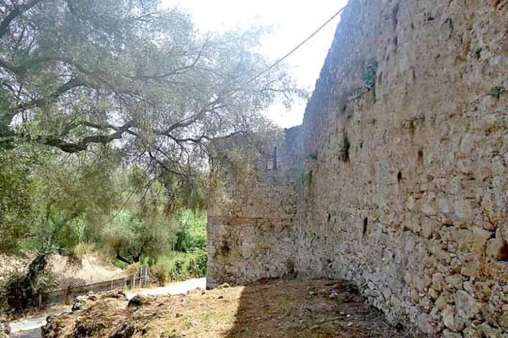 Photo of Others in Chalikounas