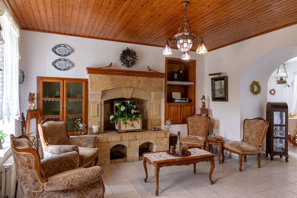 Photo of Livingroom in Archanes