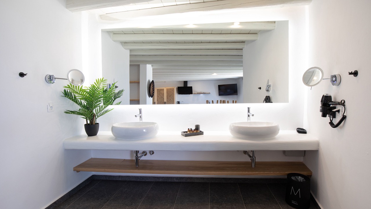 Photo of Bathroom in Paraga