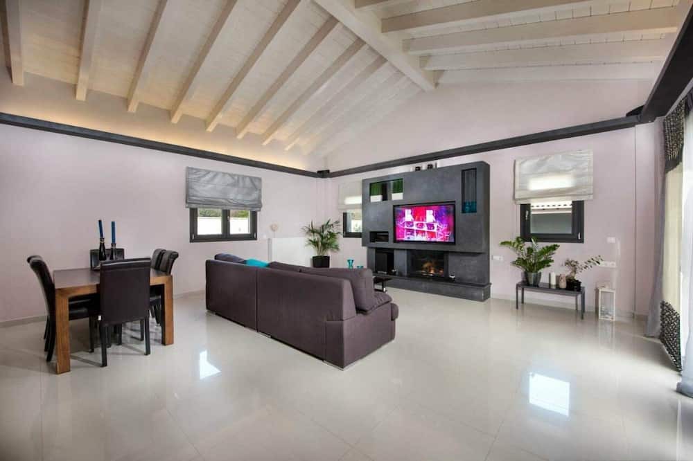 Photo of Livingroom in Dassia