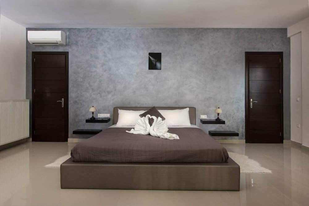 Photo of Bedroom in Dassia