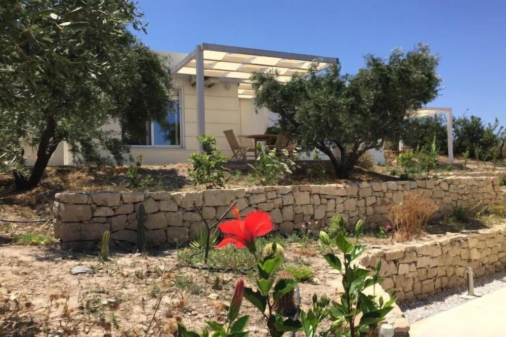 Photo of Outdoor in Plakalona