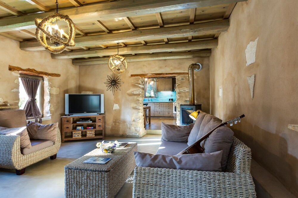 Photo of Livingroom in Yerolakkos