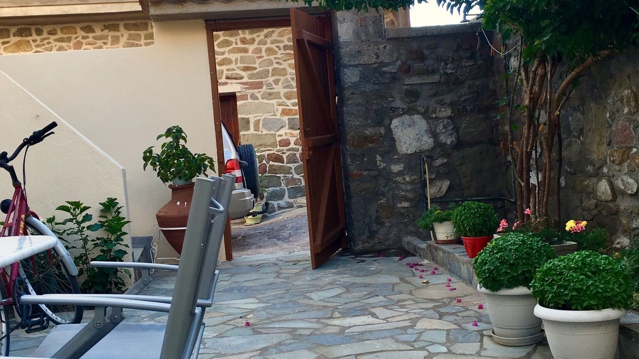 Photo of Patio Balcony in Eresos-Antissa