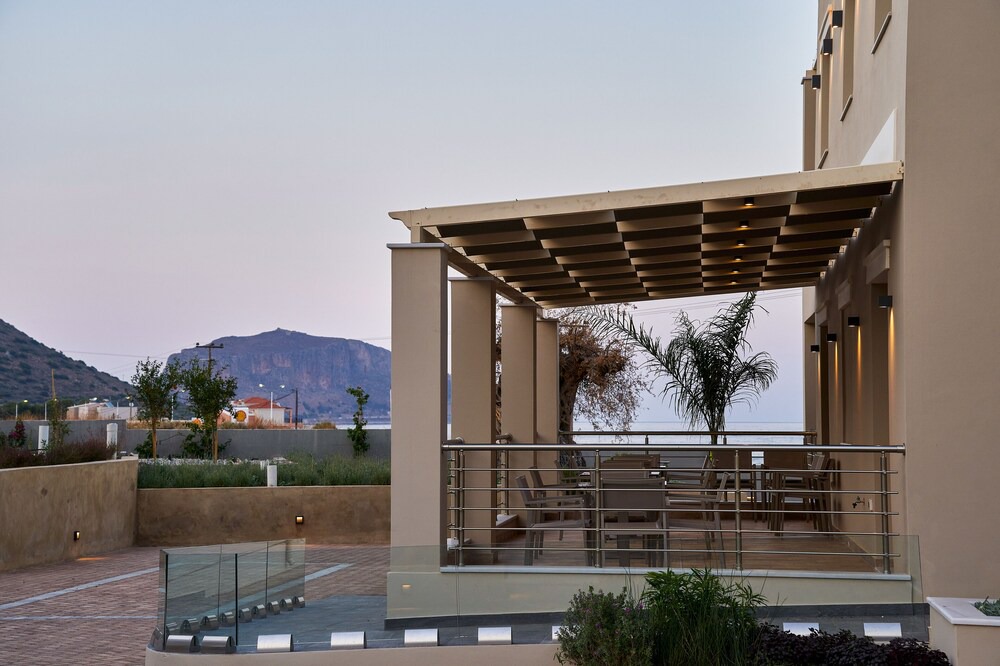 Photo of Outdoor in Trochalia