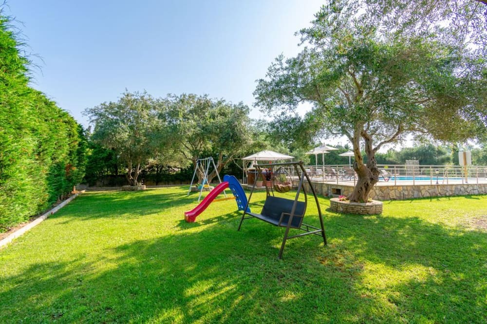 Photo of Outdoor in Dassia