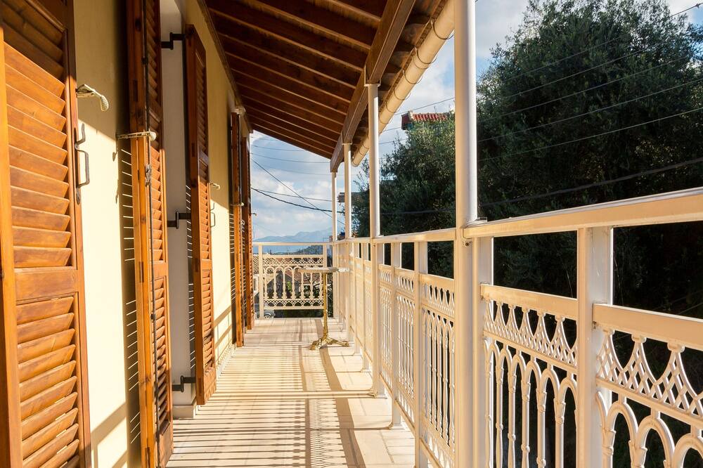 Photo of Patio Balcony in Peroulades