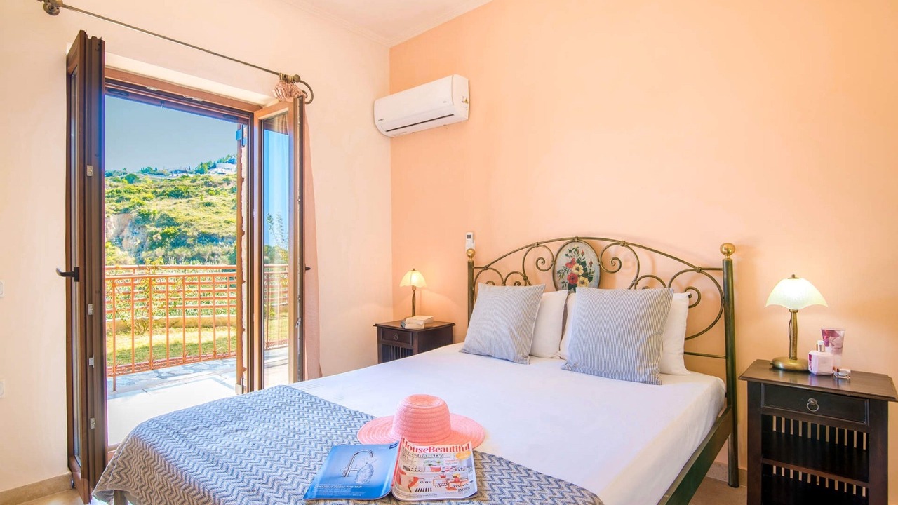 Photo of Bedroom in Argassi