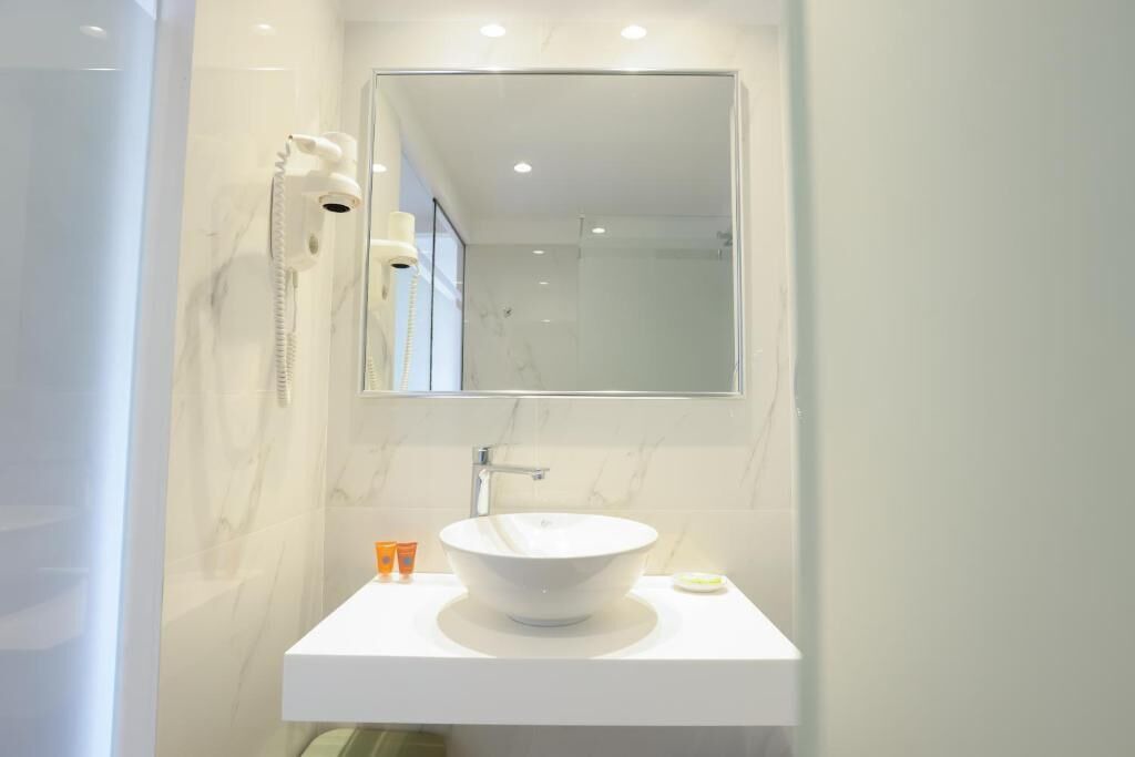 Photo of Bathroom in Messonghi