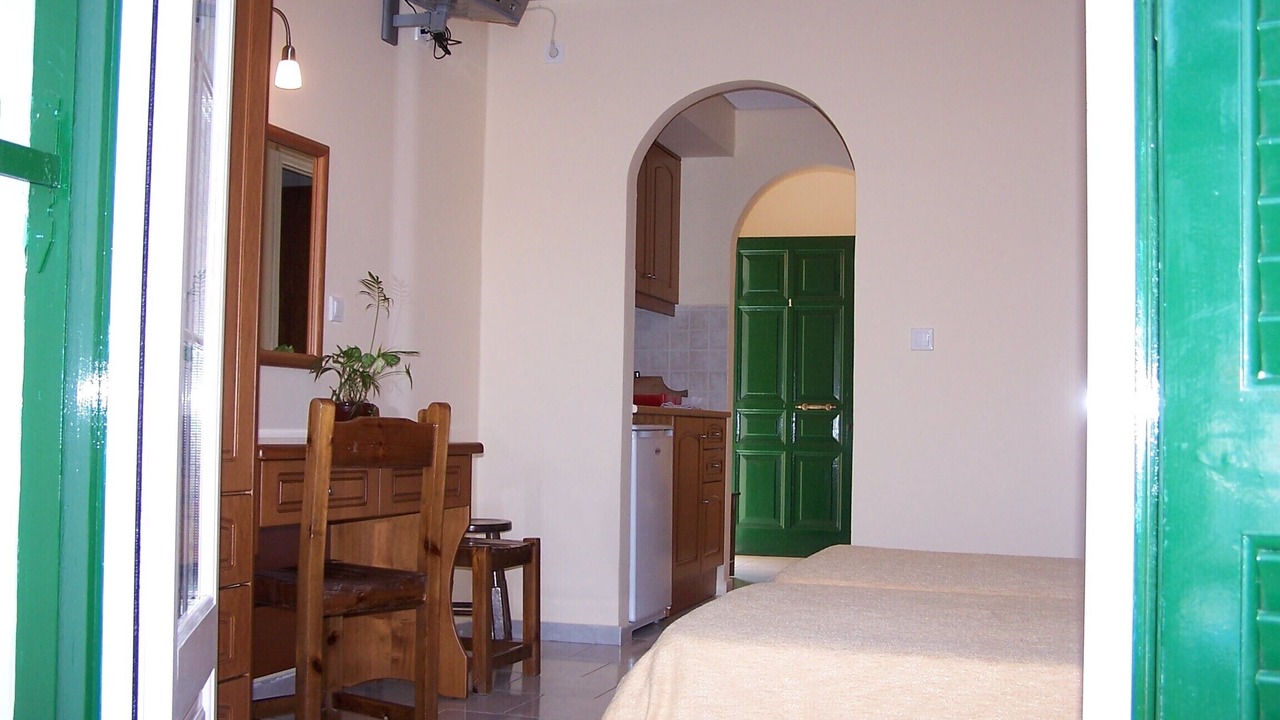 Photo of Bedroom in Agios Stefanos Avliotes