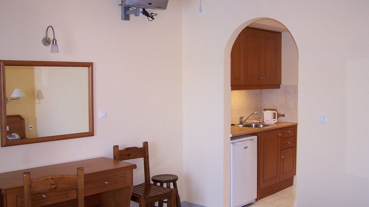 Photo of Bedroom in Agios Stefanos Avliotes