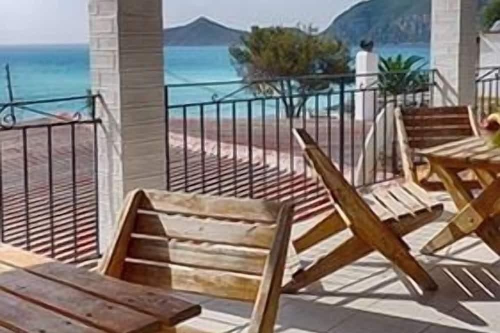 Photo of Patio Balcony in Agios Georgios Pagon