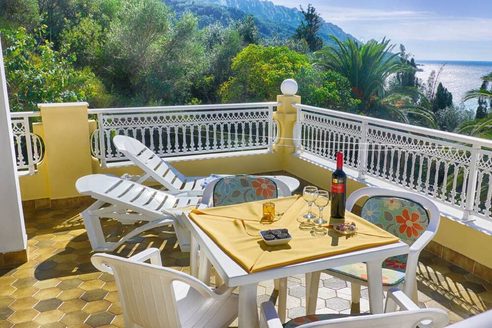 Photo of Patio Balcony in Agios Georgios Pagon