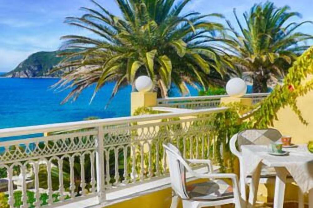 Photo of Patio Balcony in Agios Georgios Pagon