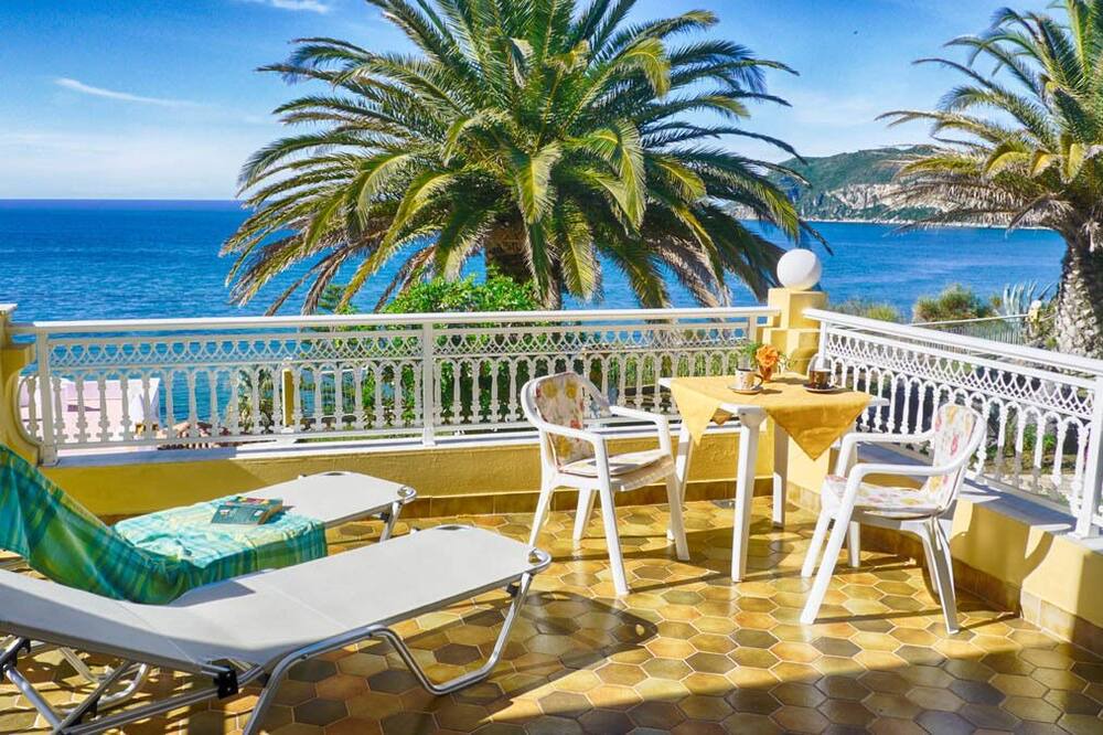 Photo of Patio Balcony in Agios Georgios Pagon