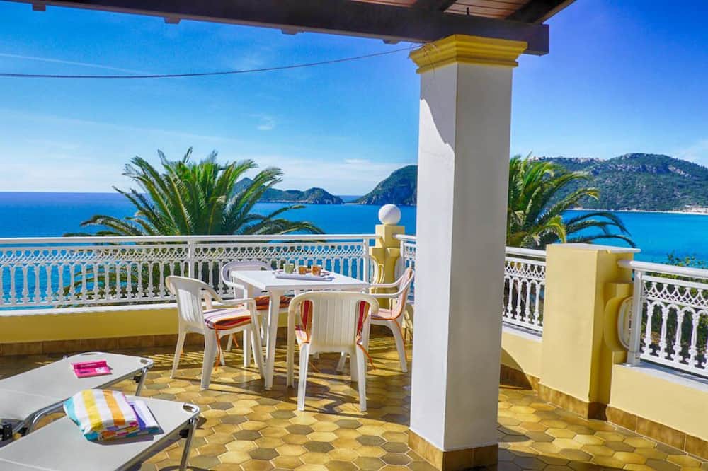 Photo of Patio Balcony in Agios Georgios Pagon