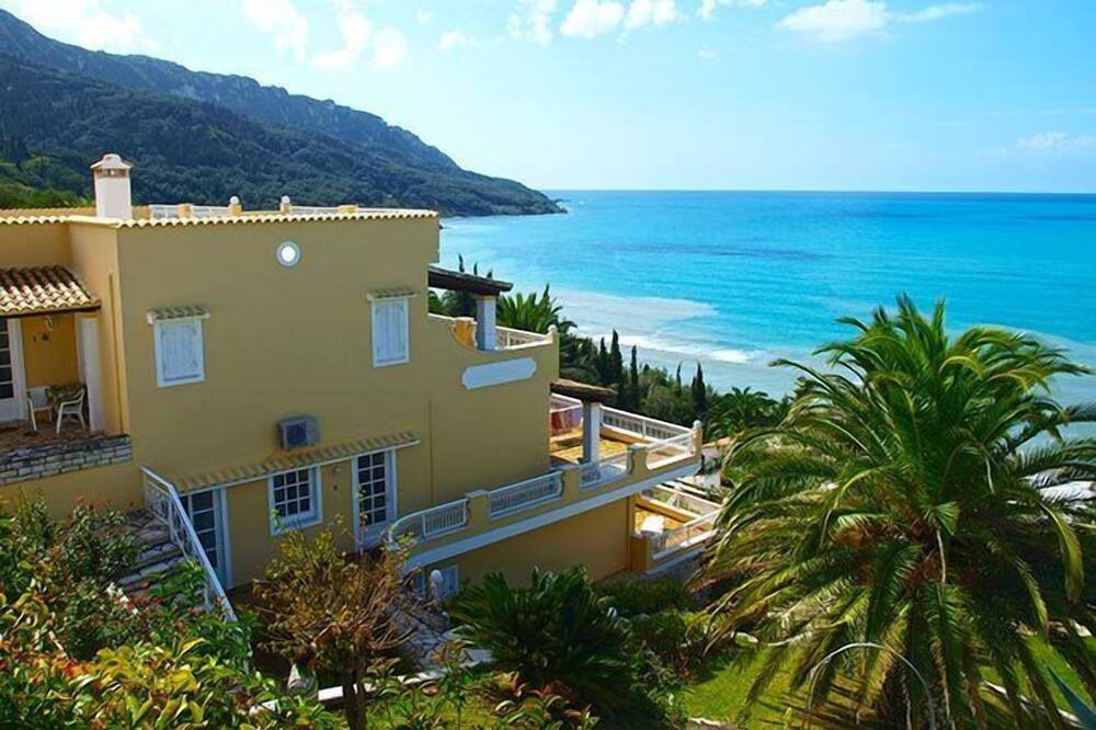 Photo of Outdoor in Agios Georgios Pagon