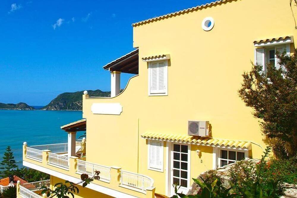 Photo of Outdoor in Agios Georgios Pagon