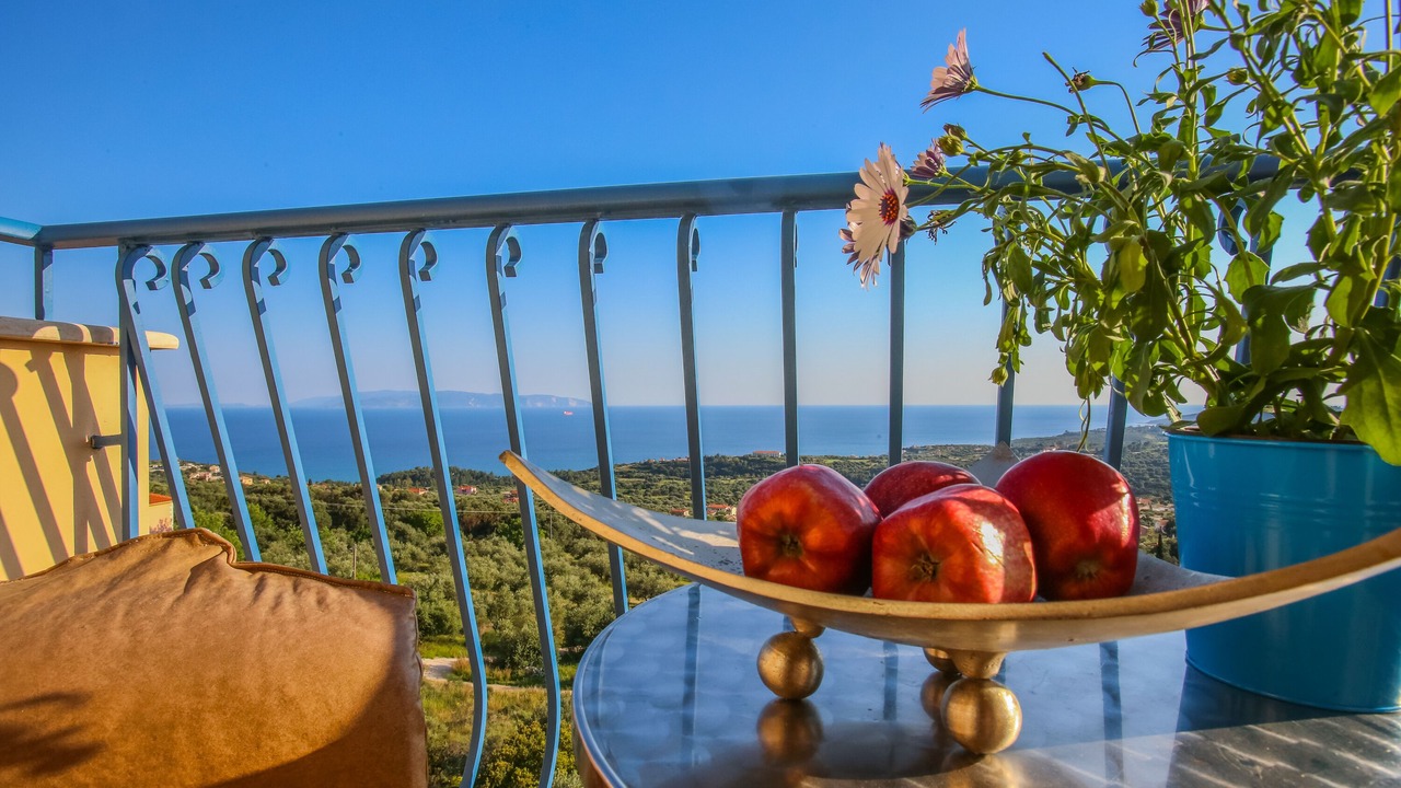 Photo of Patio Balcony in Leivathos