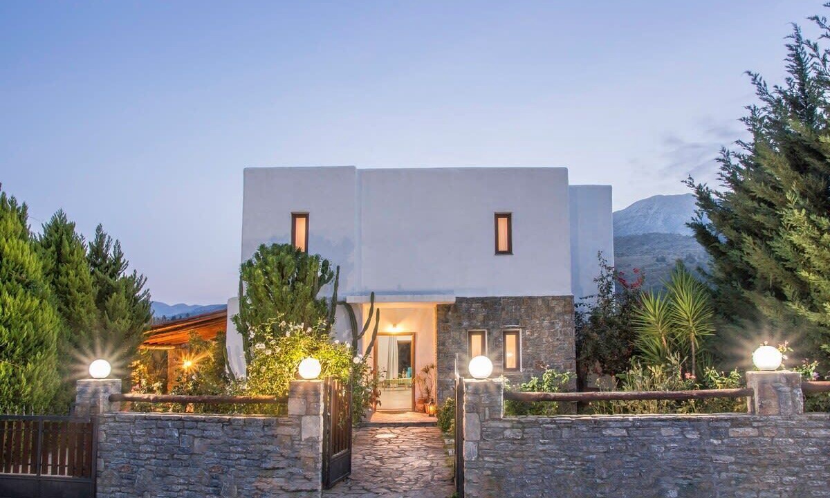 Photo of Outdoor in Pemonia