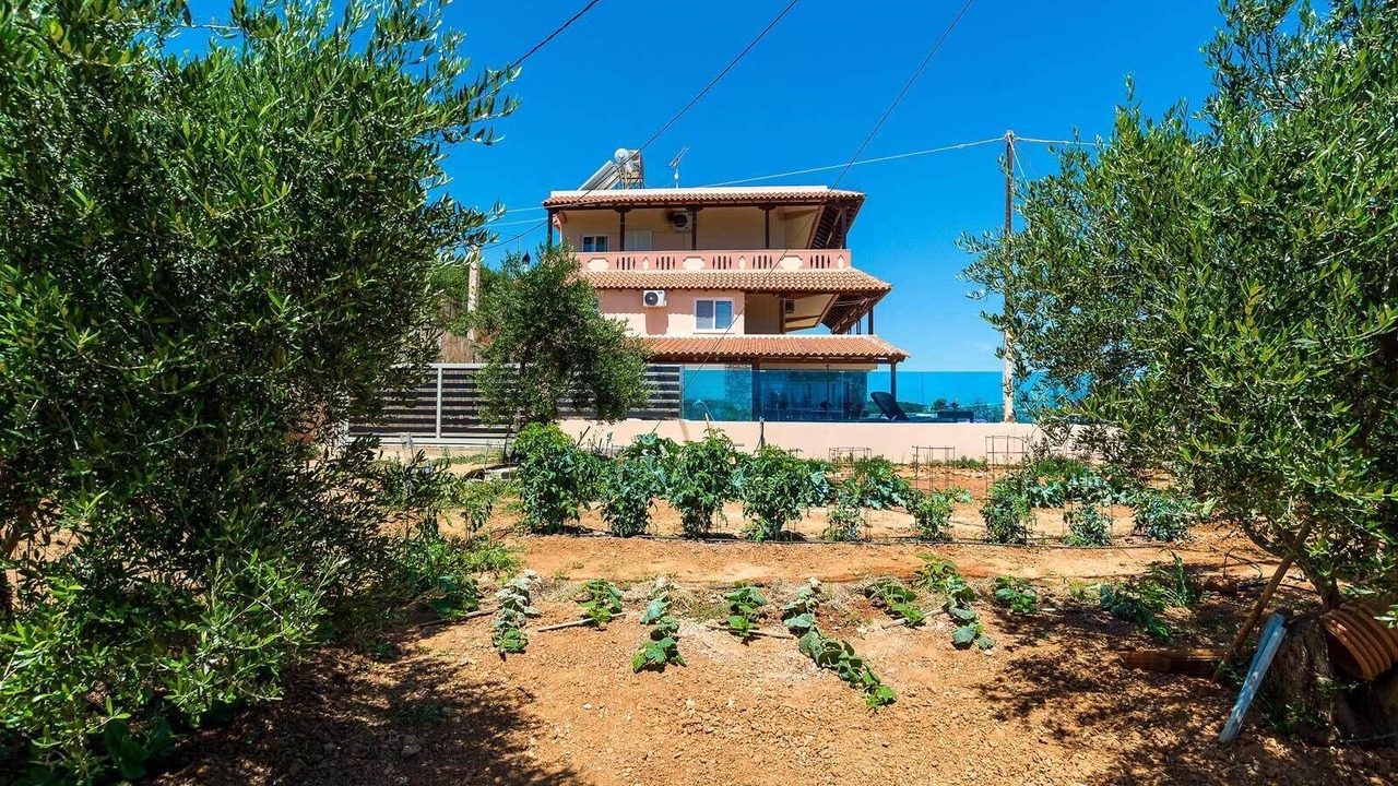 Photo of Outdoor in Polemarchi