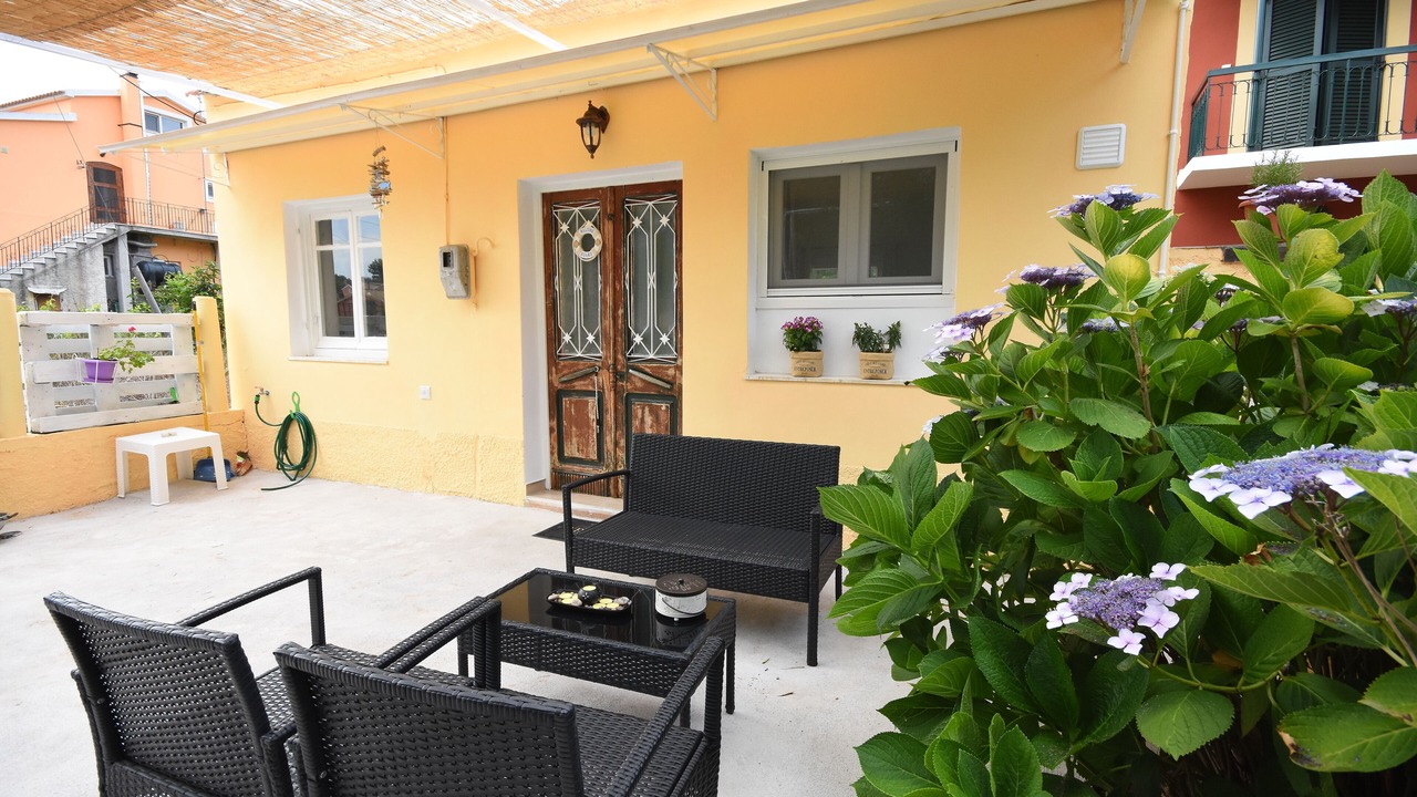 Photo of Patio Balcony in Liapades