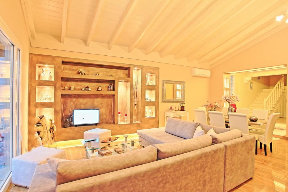 Photo of Livingroom in Kontokali