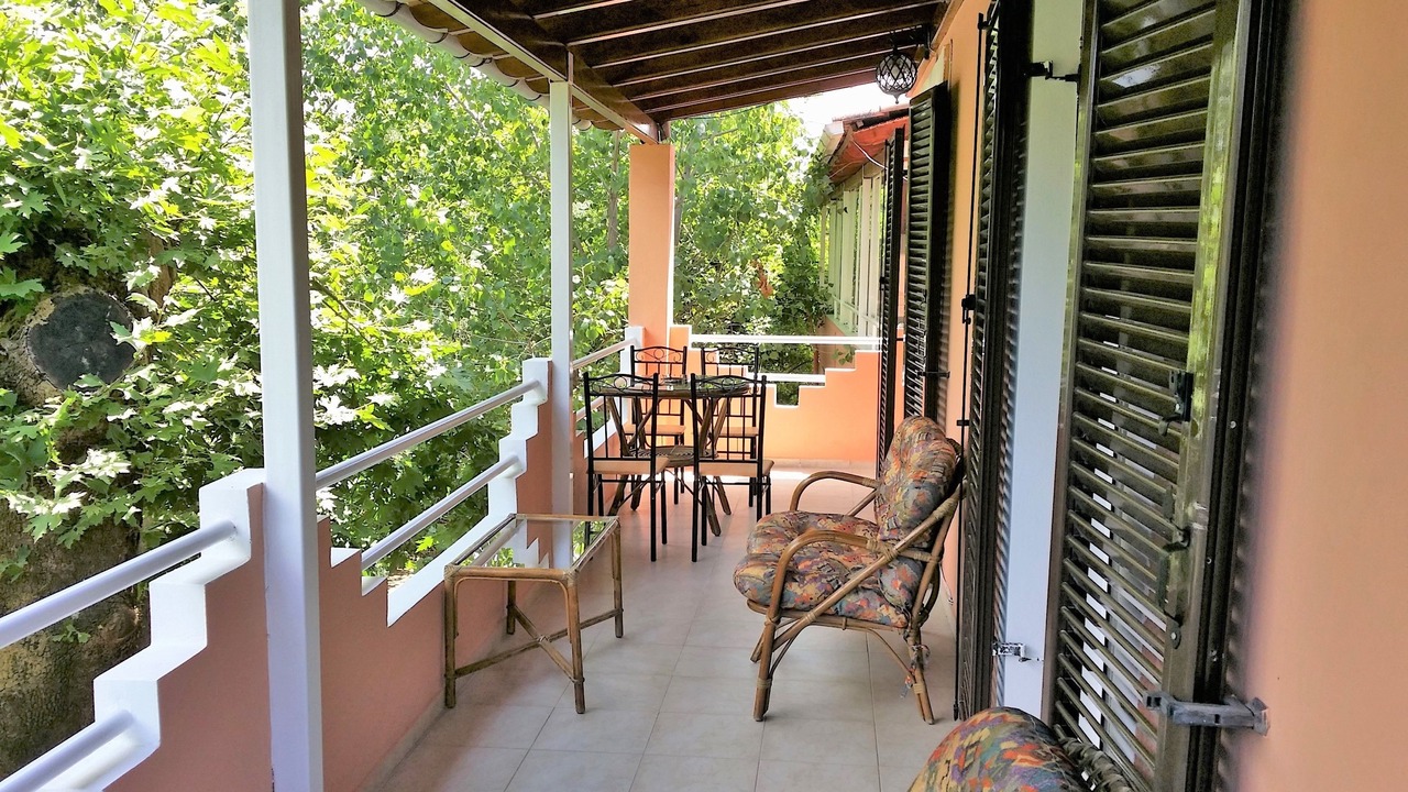 Photo of Patio Balcony in Dassia
