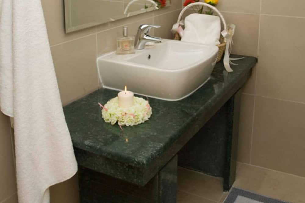 Photo of Bathroom in Roda