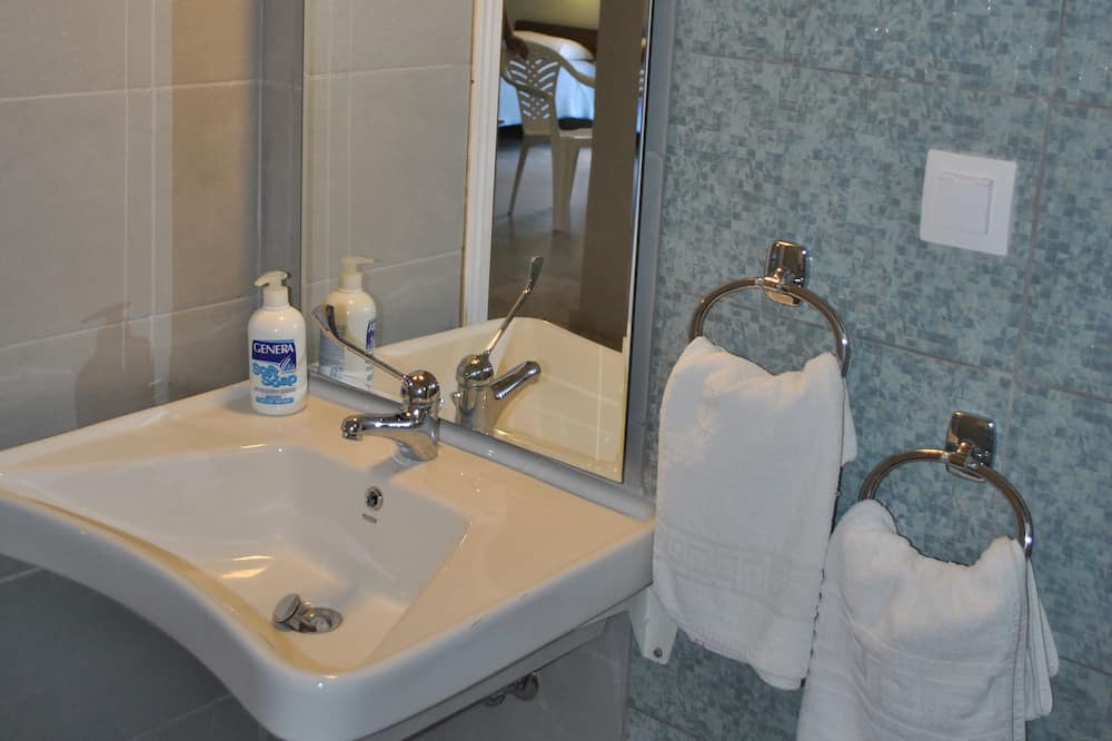 Photo of Bathroom in Boukari