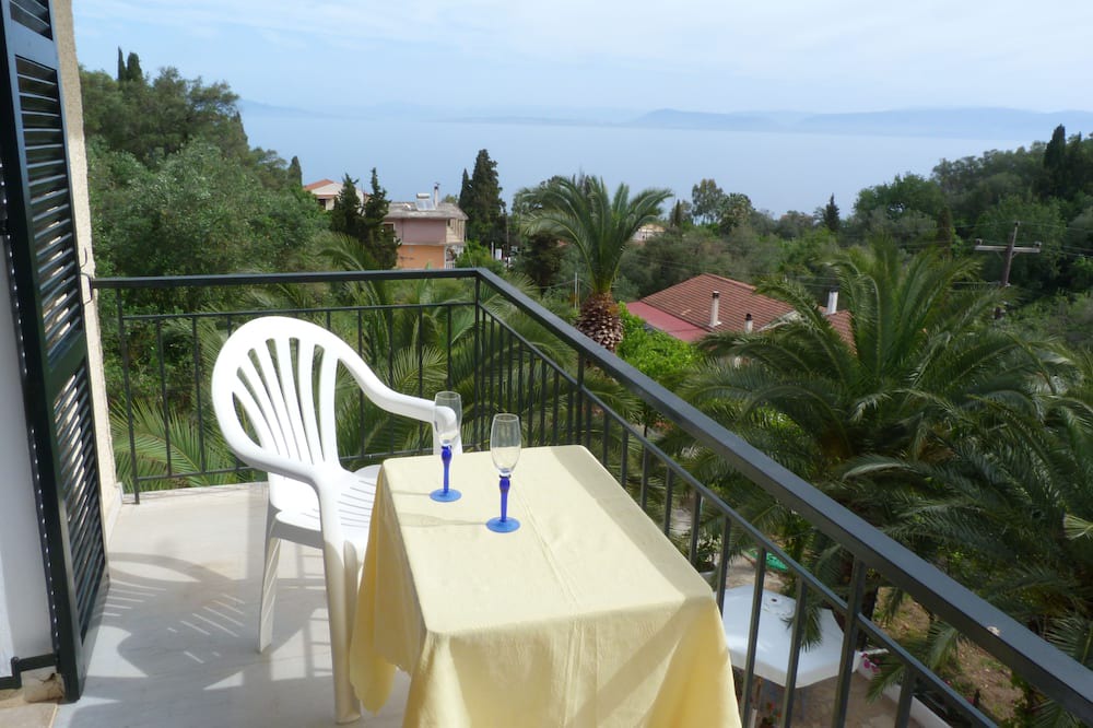 Photo of Patio Balcony in Boukari