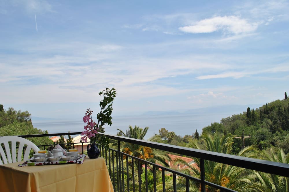 Photo of Patio Balcony in Boukari