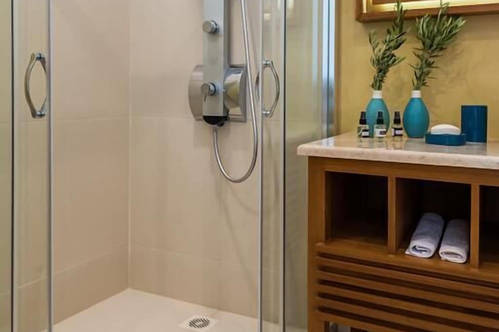 Photo of Bathroom in Kalathas