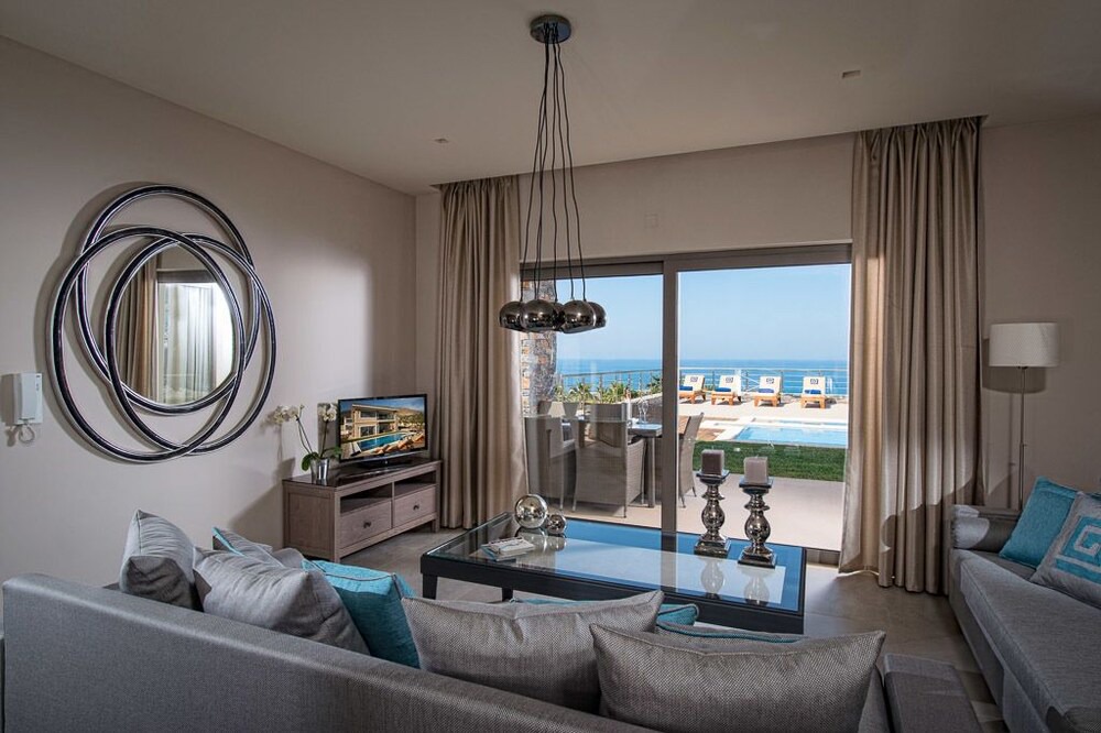 Photo of Livingroom in Koutouloufari