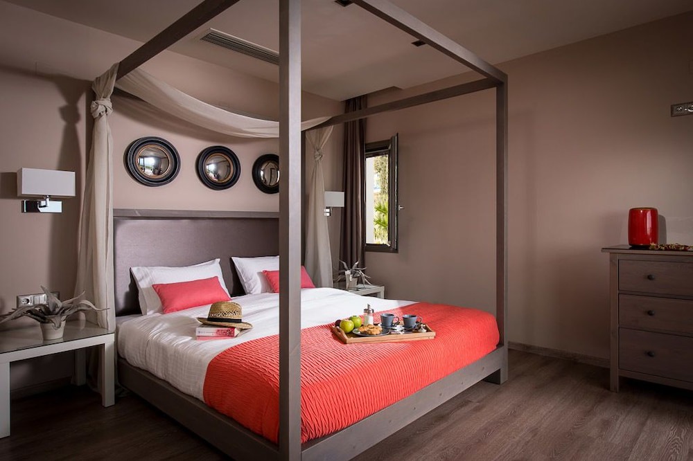 Photo of Bedroom in Koutouloufari