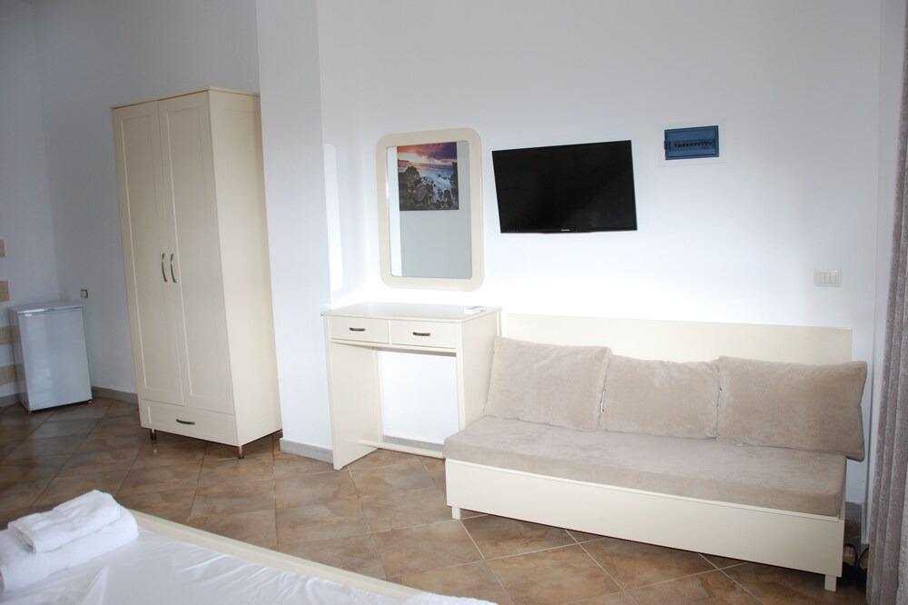 Photo of Bedroom in Qeparo