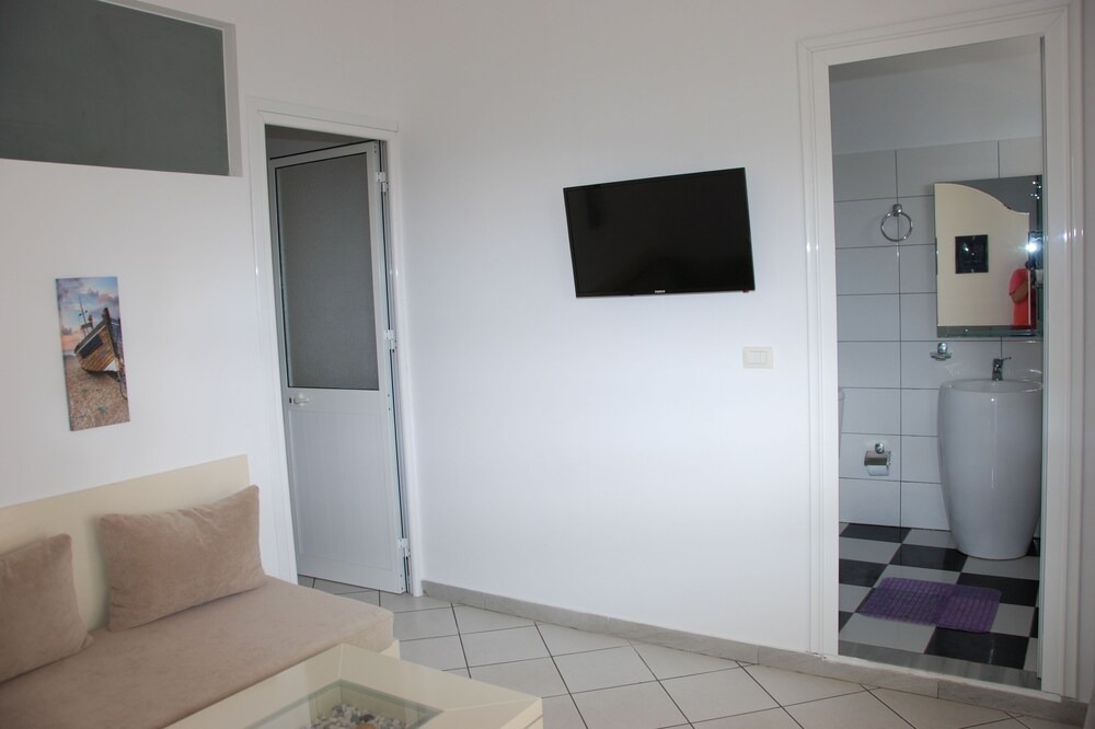 Photo of Bedroom in Qeparo