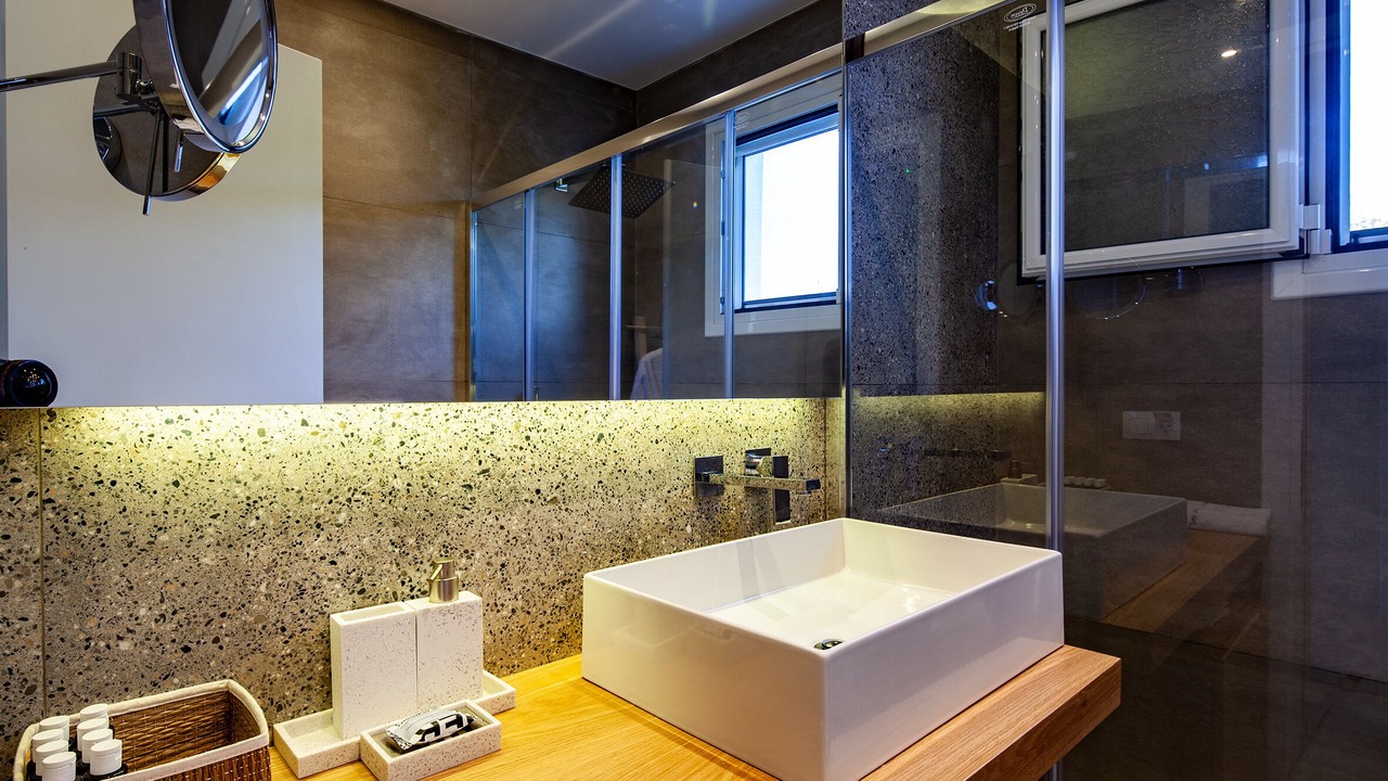 Photo of Bathroom in Lefkimmi