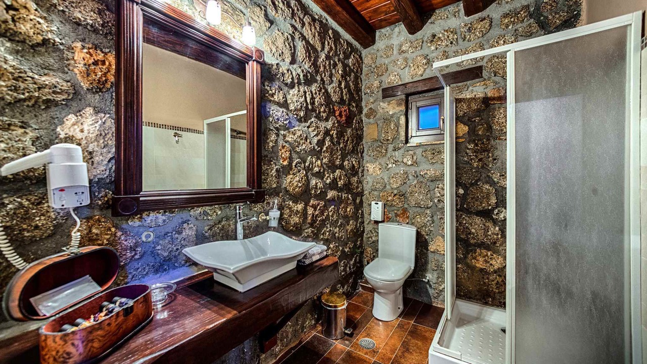 Photo of Bathroom in Synikia Mesi Trikalon