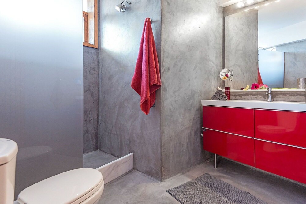 Photo of Bathroom in Ialyssos