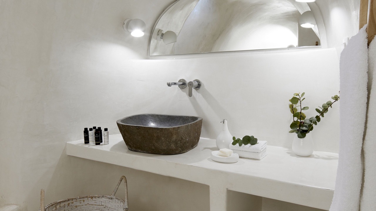 Photo of Bathroom in Exo Gonia