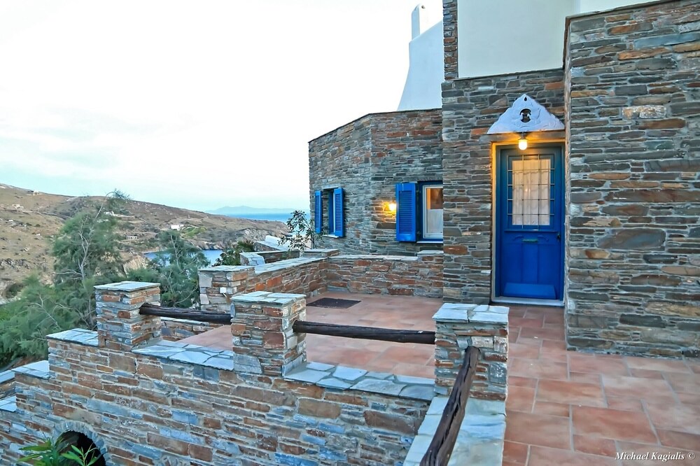 Photo of Patio Balcony in Ydrousa