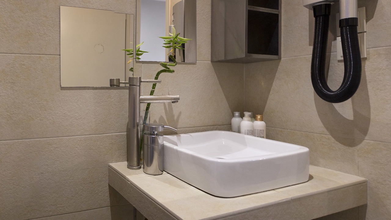 Photo of Bedroom in Messonghi